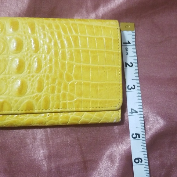Alligator skin style clutch - Picture 6 of 7